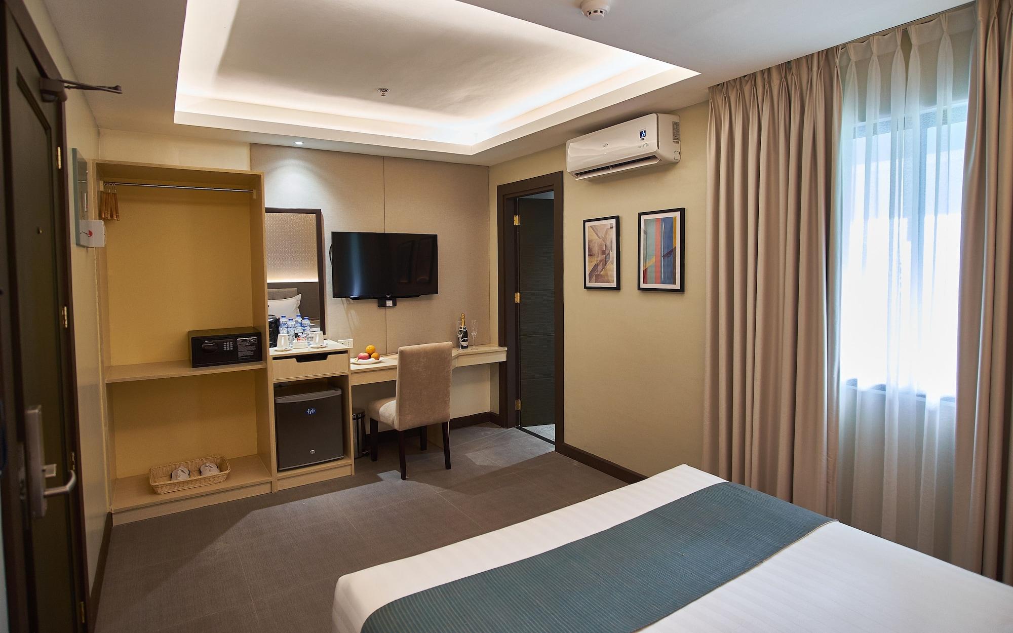 J7 Hotel Iloilo City Exteriér fotografie
